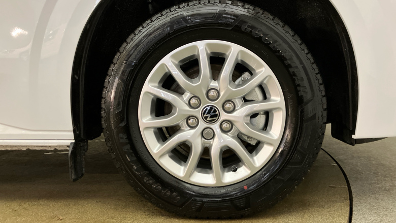 Volkswagen Transporter T32 Swb Electric 160kW 65kWh Commerce Pro Van Auto